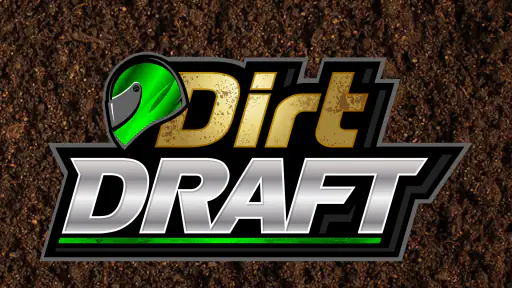 Dirt Draft Fantasy Racing screenshot