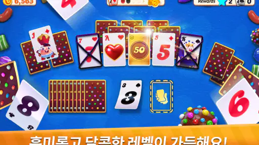 Candy Crush Solitaire screenshot